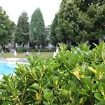Hotel Zdravets - Free Parking 3*